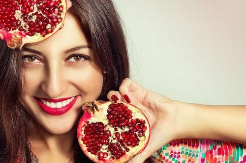 Mỗi ngày ăn 1 quả lựu, sau 1 tháng cơ thể sẽ có những thay đổi ngạc nhiên