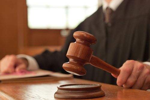 Nhiều công ty và cá nhân bị Ủy ban Chứng khoán xử phạt hành chính