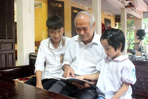 'Kho vàng không bằng nang chữ'
