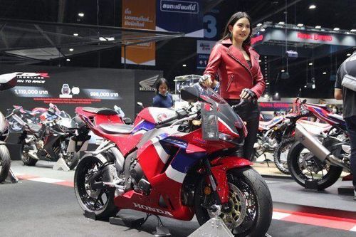 Xe Honda CBR600RR 2021 giá 422 triệu đồng có gì nổi bật?