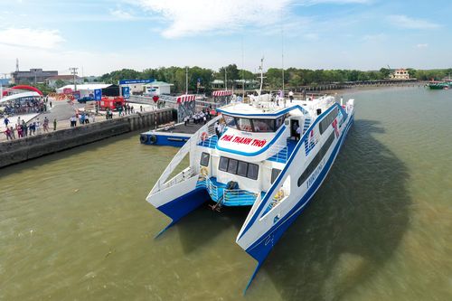 Cận cảnh tuyến phà biển từ Cần Giờ đi Vũng Tàu
