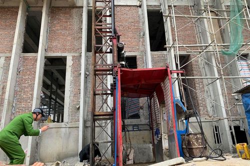 Rơi thang công trình, 11 người thương vong ở Nghệ An: Đơn vị nào chịu trách nhiệm chính?