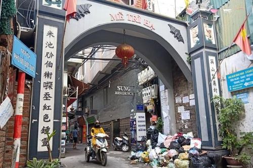 Vụ rác thải chất đống tại điểm tập kết: Hà Nội chỉ đạo thanh tra toàn diện