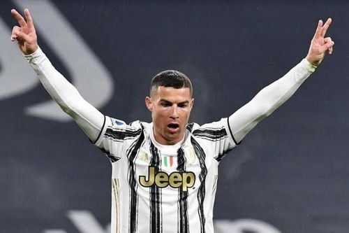 Sau Messi tới lượt Ronaldo vượt qua kỷ lục của 'Vua bóng đá' Pele