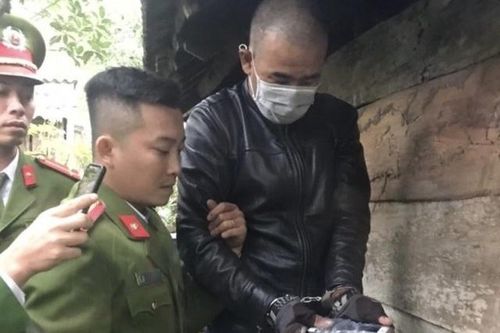Nửa đêm đột nhập vào nhà, dùng dao khống chế, xâm hại cô gái rồi cướp tài sản