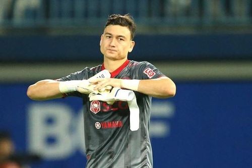 Thủ thành Văn Lâm tiếp tục ngồi chơi dài hạn ở CLB Muangthong United