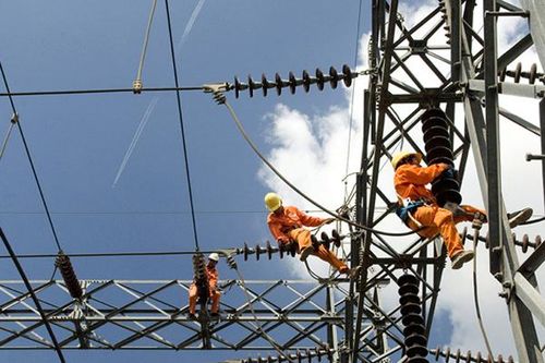 Những nỗ lực 'vượt khó' đầy ấn tượng của Điện lực miền Nam