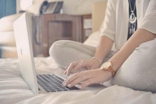 Mách bạn cách chăm sóc pin laptop 'chạy mượt' như lúc mới mua