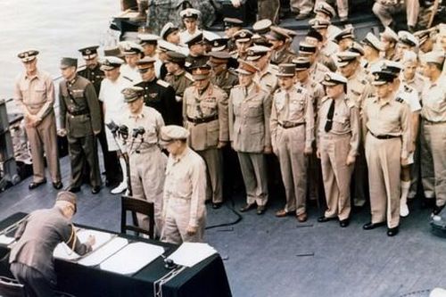 Khám phá căn cứ tàu ngầm bị lãng quên của Nhật Bản trong Thế chiến 2
