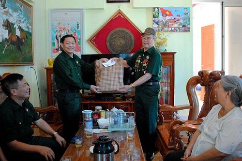 Cựu chiến binh học và làm theo Bác
