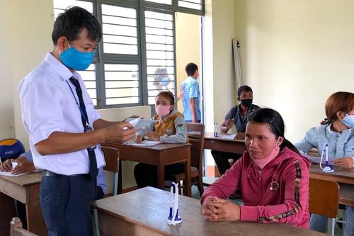 Quan tâm đào tạo, cấp giấy phép lái xe cho người dân