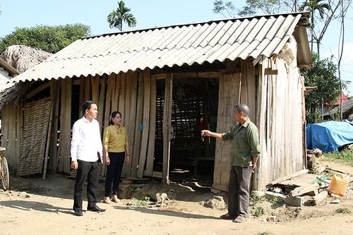 Cùng người nghèo xây mơ ước