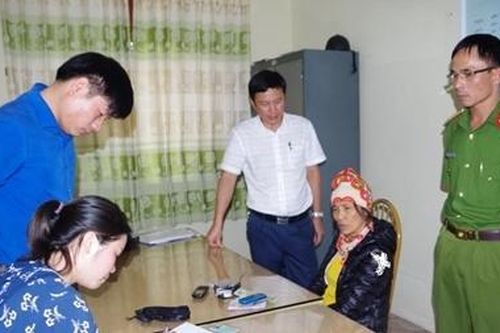 Gần dân, lắng nghe dân để hoàn thành tốt nhiệm vụ