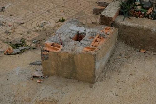 Những cánh cổng trường chờ sập: Cần sự rà soát tổng thể