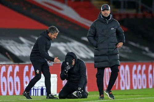 HLV Southampton khóc sau khi đánh bại Liverpool
