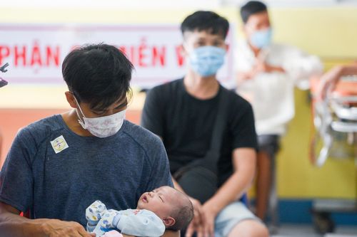 Người bệnh ở TP.HCM mất 7,5 tiếng để làm thủ tục xuất viện