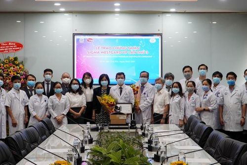 Bệnh viện Chợ Rẫy đón nhận chứng chỉ xét nghiệm đạt chuẩn quốc tế Westgard VP lần thứ 3