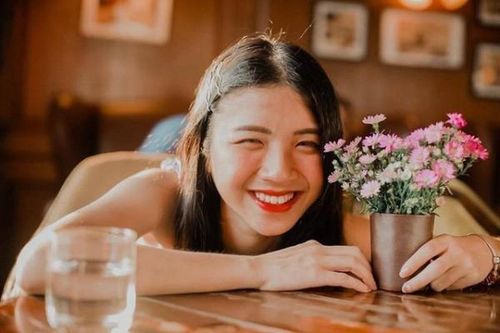 Nhìn lại 5 năm nổi tiếng, 'hot girl ống nghiệm' nói gì?