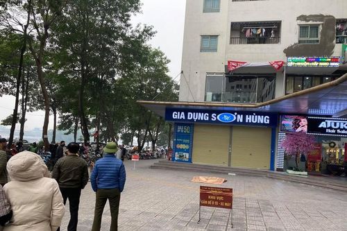 Người đàn ông rơi từ tầng 15 chung Linh Đàm xuống đất tử vong