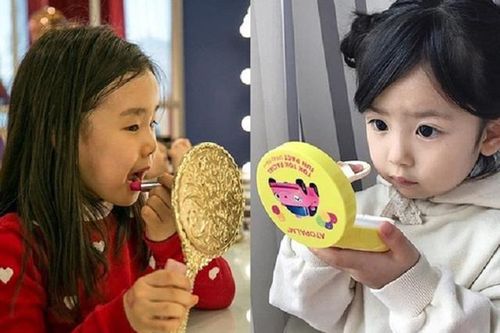 Dạy con cách làm đẹp hợp tuổi