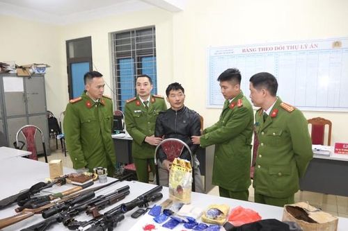 Phát hiện kho vũ khí 'nóng' của đối tượng tàng trữ ma túy
