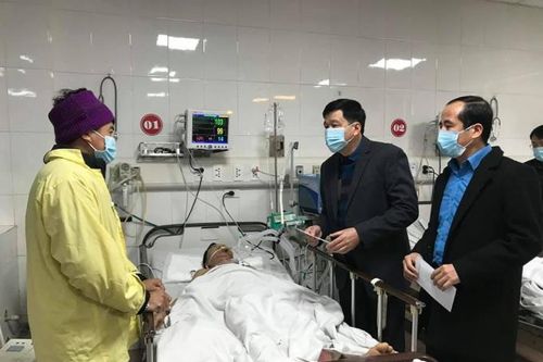 8 nạn nhân trong vụ rơi vận thăng công trình đã qua cơn nguy kịch
