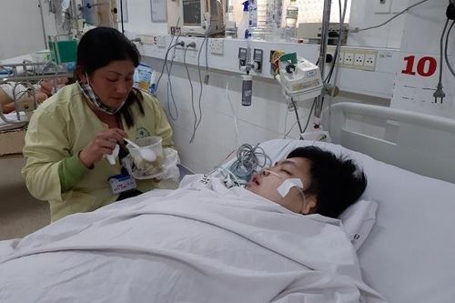 Báo VietNamNet đóng viện phí hơn 55 triệu đồng cho 2 trường hợp khó khăn