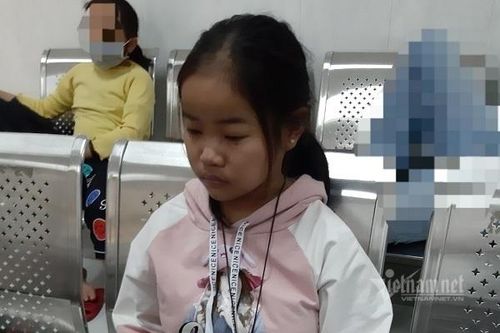 Xót xa bé gái bị mẹ bỏ rơi, nay suy thận giai đoạn cuối