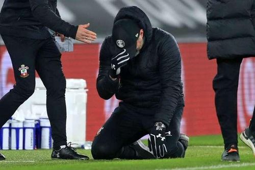 HLV Southampton rơi lệ sau khi đánh bại nhà vô địch Liverpool
