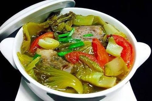 Canh cá nấu dưa chua chuẩn vị không tanh