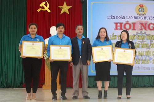 Liên đoàn Lao động huyện Đức Trọng đạt và vượt 26/26 chỉ tiêu