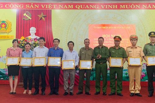 Nâng cao ý thức tự quản, tự phòng, tự bảo vệ trong Nhân dân
