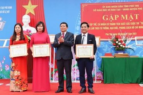 Gặp mặt tập thể, cá nhân có thành tích xuất sắc trong cuộc thi Tuổi trẻ học tập và làm theo tư tưởng, đạo đức, phong cách Hồ Chí Minh