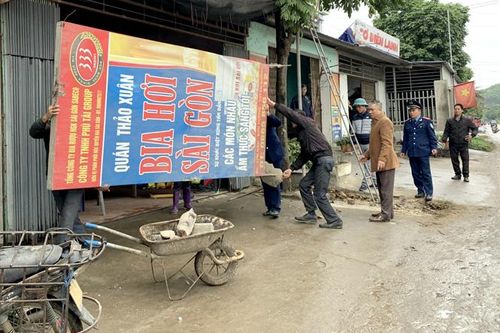 Tăng cường quản lý, bảo vệ hành lang an toàn giao thông đường bộ
