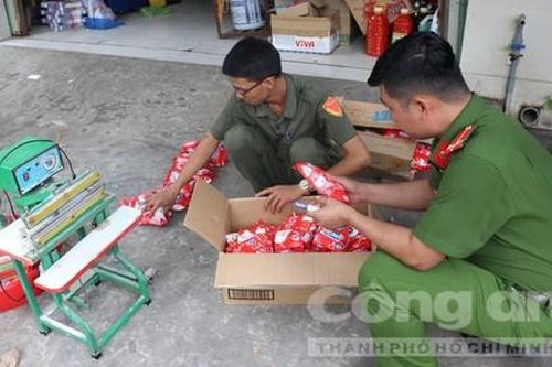 Thu giữ gần 2 tấn bột ngọt, hạt nêm giả nhãn mác chuẩn bị bán ra thị trường