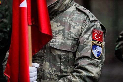 NATO quan ngại khi giao quyền chỉ huy chung cho Thổ Nhĩ Kỳ