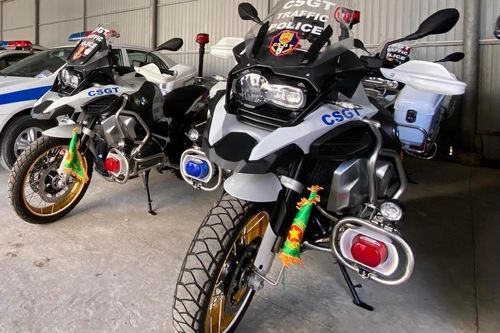 CSGT Đồng Tháp trang bị môtô BMW chống quái xế