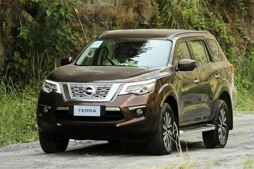 Giá xe ô tô hôm nay 6/1: Nissan Terra thấp nhất ở mức 899 triệu đồng