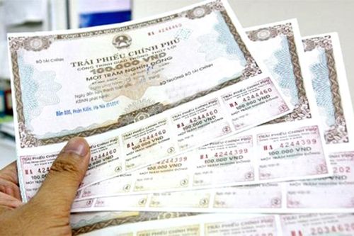 Thị trường TPCP tháng 12: Giá trị huy động qua đấu thầu và giao dịch thứ cấp tăng mạnh