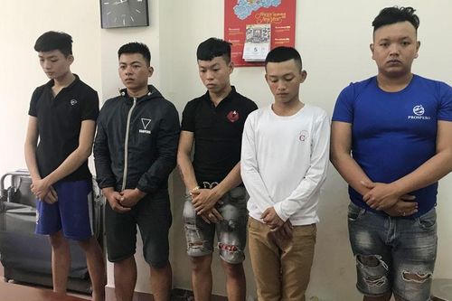Tạm giữ hình sự 5 đối tượng chém người trong quán cà phê ở Tây Ninh