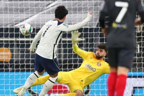'Người đặc biệt' Mourinho đứng trước cơ hội lịch sử cùng Tottenham
