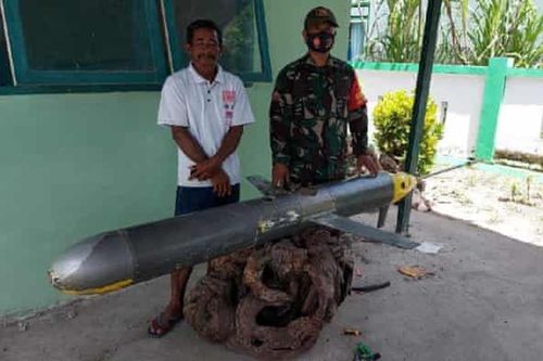 Vật thể bí ẩn ngư dân Indonesia tìm thấy là tàu gián điệp không người lái Trung Quốc?