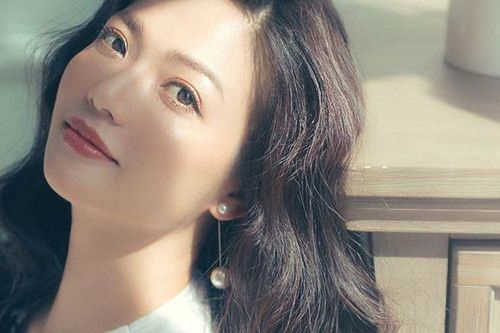 Kiều Anh 'kể khổ' khi đóng phim 'Hồ sơ cá sấu'