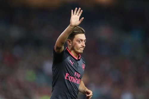 Sốt dẻo Mesut Ozil dứt áo chia tay Arsenal