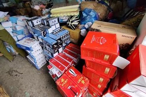 Phát hiện 'kho' nghi hàng lậu ở Đà Nẵng