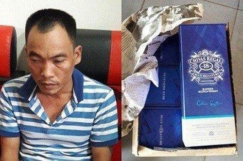 Lật tẩy công thức 'phù phép' rượu Vodka Hà Nội thành Chivas