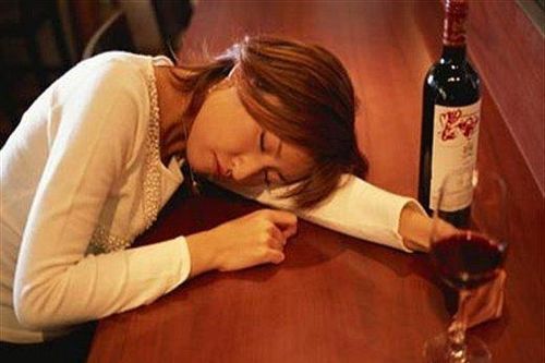 Ăn gì để 'mã hồi' nhanh không còn say rượu