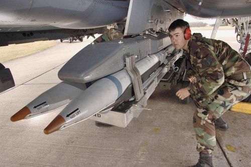 Mỹ chấp thuận bán bom GBU-39 SDB cho Saudi Arabia