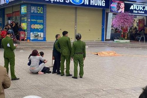 Người đàn ông rơi từ tầng 15 chung cư Linh Đàm xuống đất tử vong có dấu hiệu trầm cảm