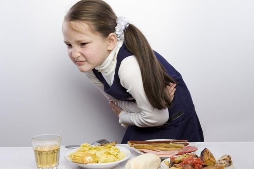 Cảnh giác với nguy cơ ngộ độc thực phẩm cuối năm và hướng dẫn lựa chọn thực phẩm an toàn cho sức khỏe